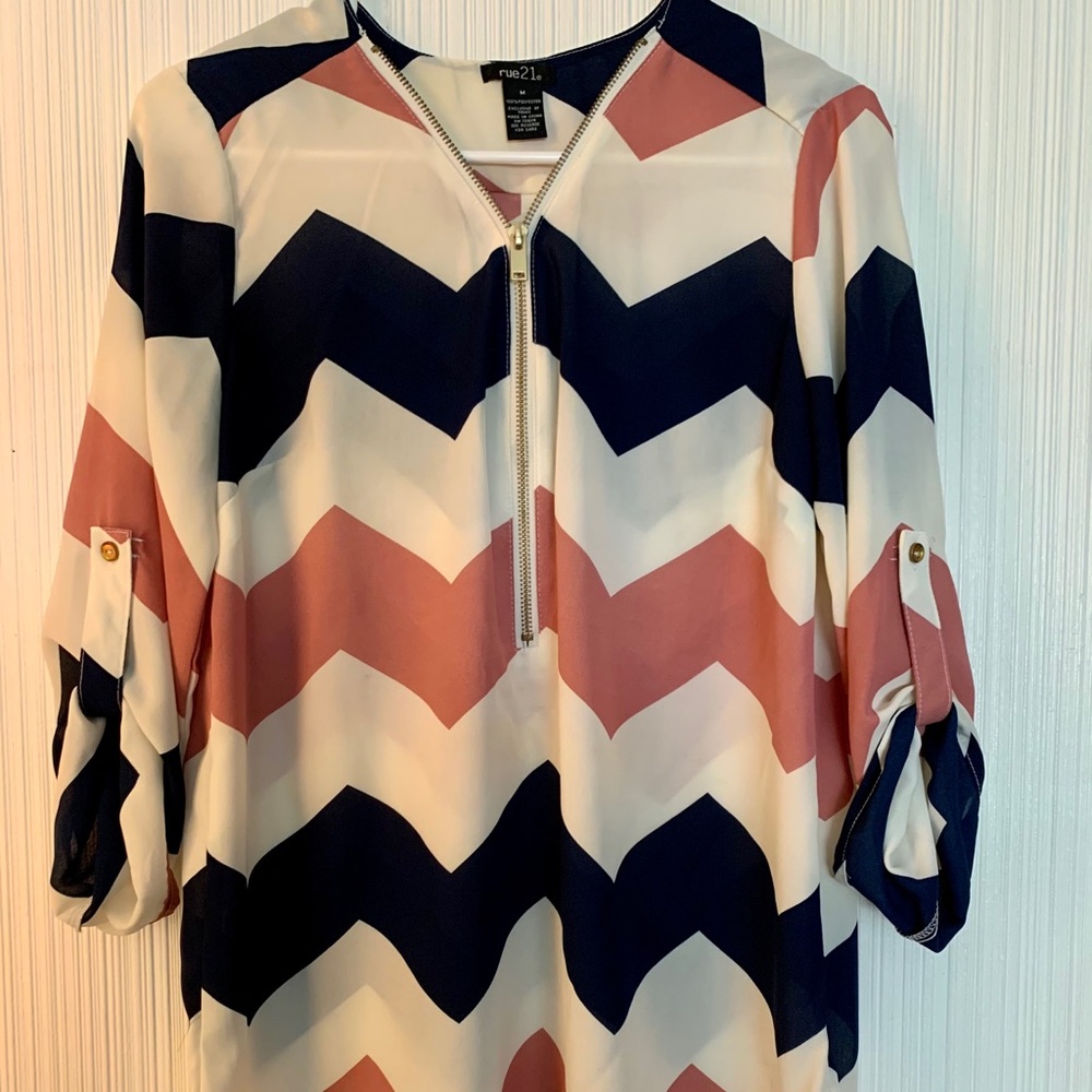 Chevron patterned, pullover blouse